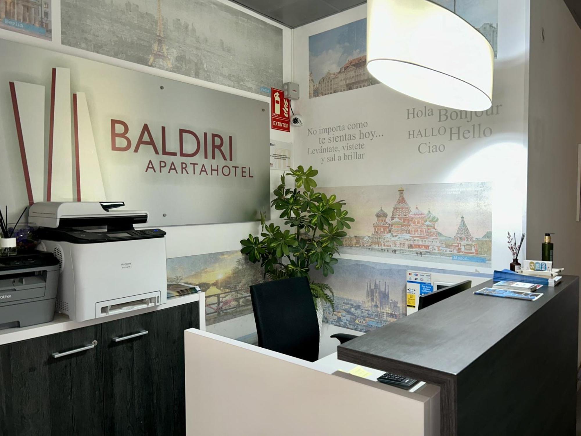 Apartahotel Baldiri Sant Boi de Llobregat Εξωτερικό φωτογραφία