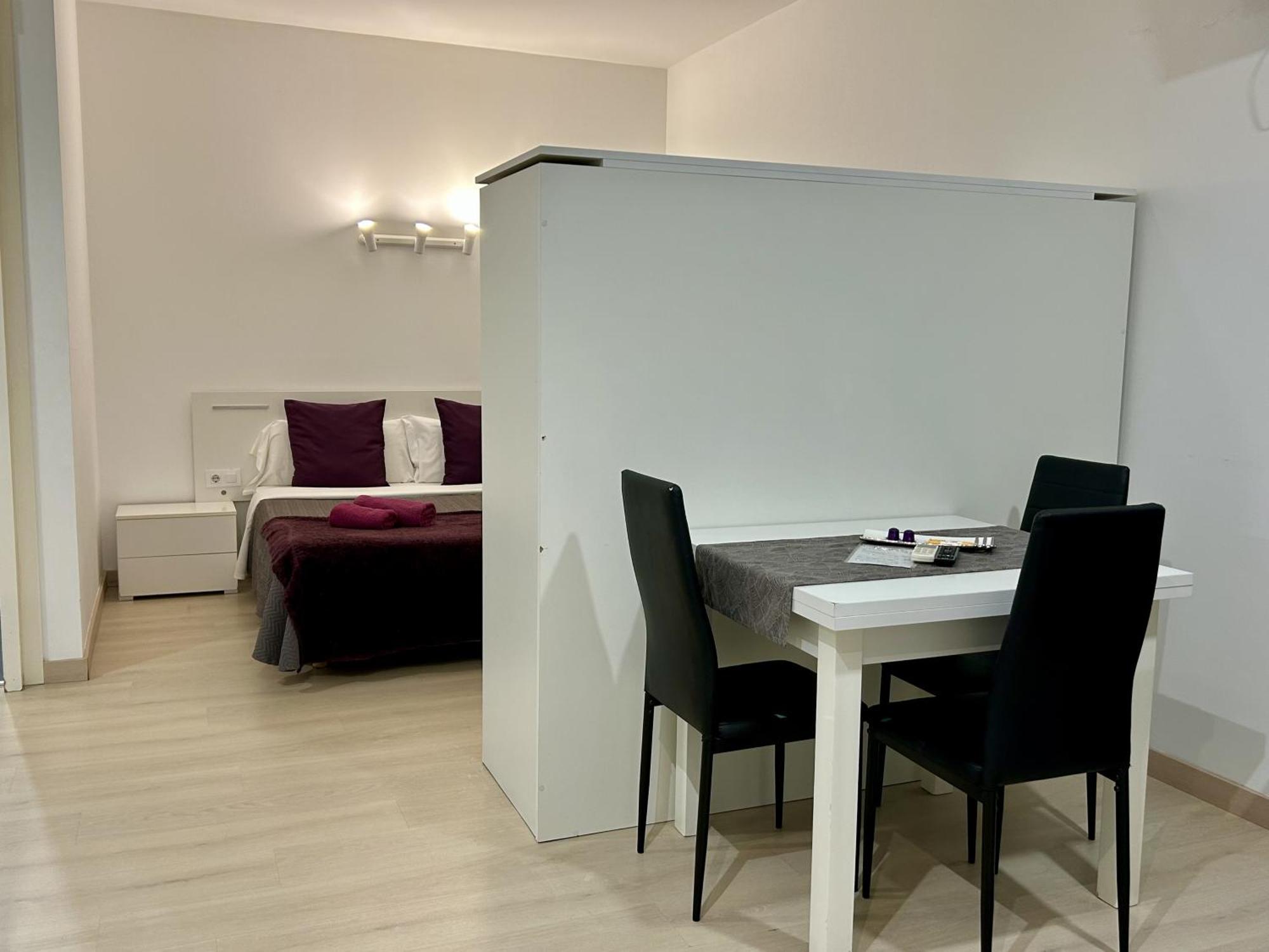 Apartahotel Baldiri Sant Boi de Llobregat Εξωτερικό φωτογραφία